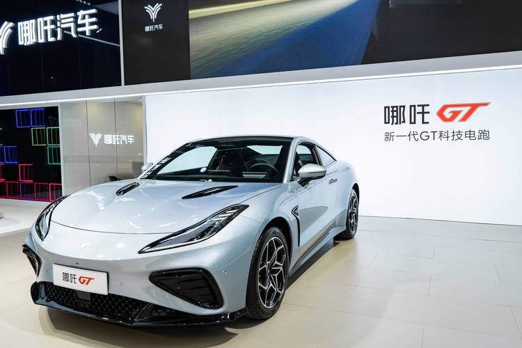 惠州惠东县诚吉迈企业管理咨询哪吒汽车在智能汽车领域的表现，领途汽车在新能源汽车市场中的影响力